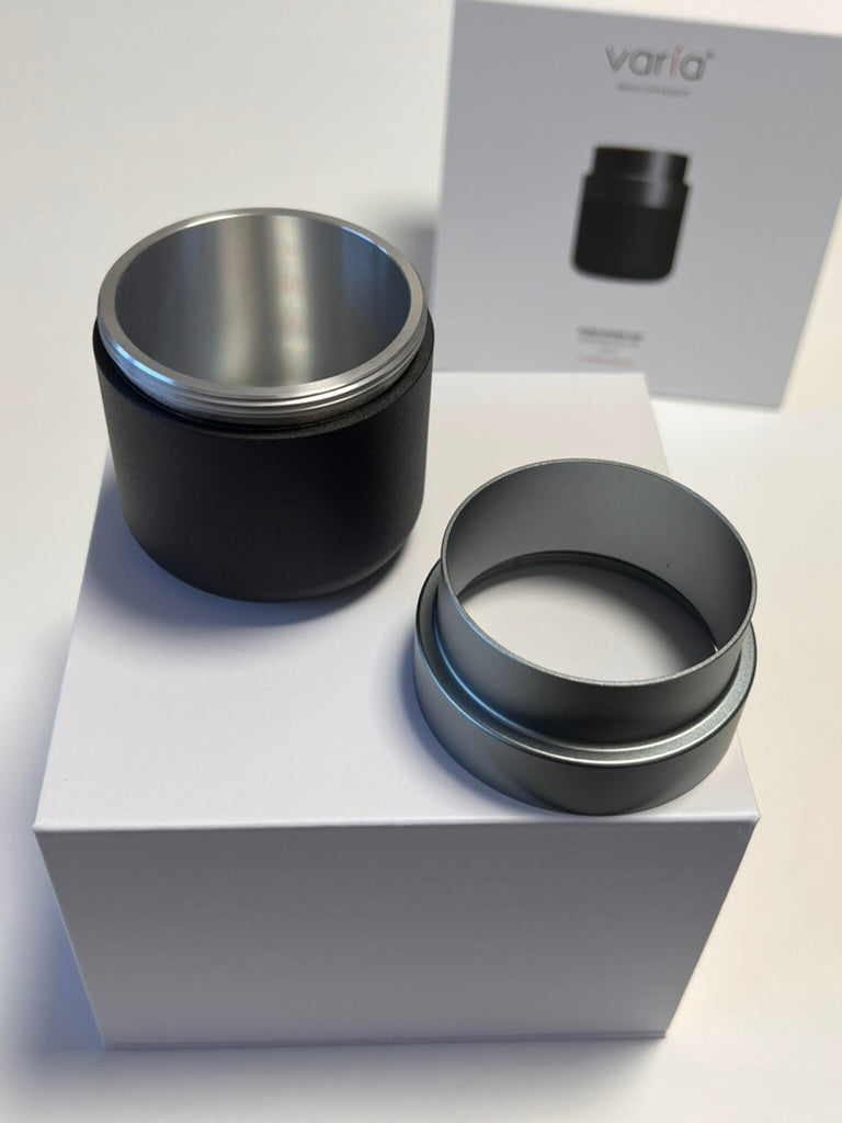 Varia VS3 Dosing Cup - černý